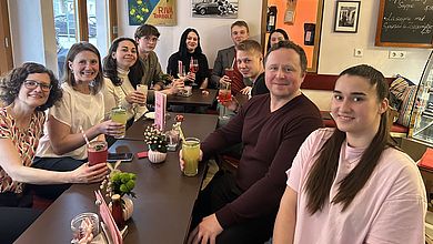 Nette Runde zum Austausch, bei der viel Herzlichkeit und Dankbarkeit zu spüren waren