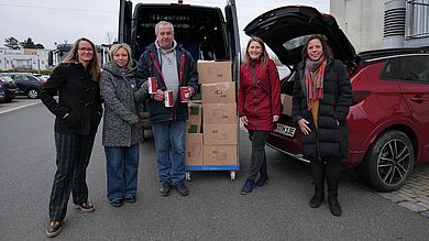 An der OTH Amberg-Weiden wurden zahlreiche Päckchen für die Ukraine gepackt