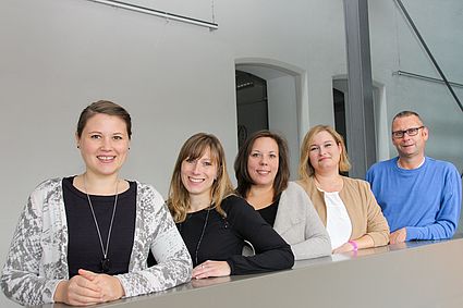 Informationen zu unseren Studiengängen oder Unterstützung bei der Suche nach dem richtigen Studiengang – unser Studien und Career Service kann Ihnen bestimmt helfen.