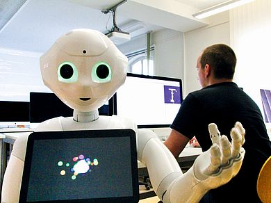 Die OTH Amberg-Weiden macht Studierende fit für die Industrie- und Arbeitswelt 4.0. Die OTH Amberg-Weiden macht Studierende fit für die Industrie- und Arbeitswelt 4.0.