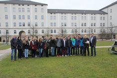 Erasmus Gymnasiums Amberg - Jahrgangsstufen 11+12 (Chemie)