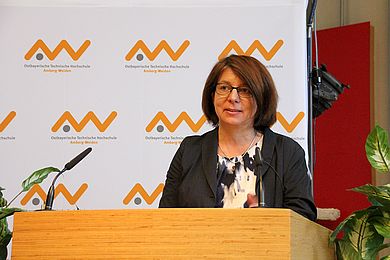 Petra Lucht am Rednerpult