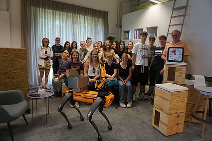 20 Schülerinnen und Schüler aus Tschechien besuchten die OTH Amberg-Weiden