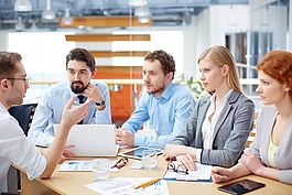 Gruppe in einer Besprechung