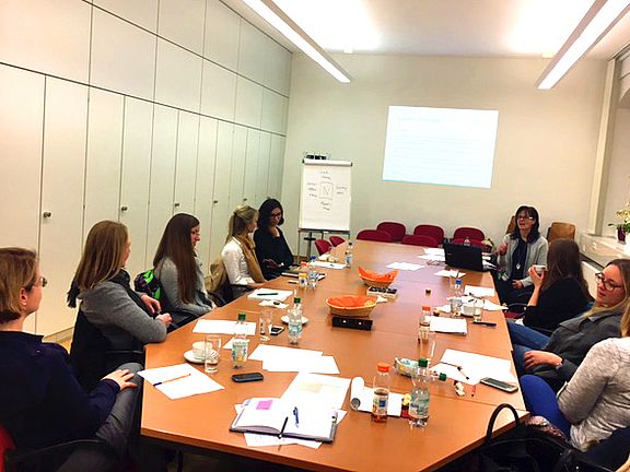 Die Teilnehmerinnen bei der Veranstaltung professional steps  „Präsent, weiblich, souverän“