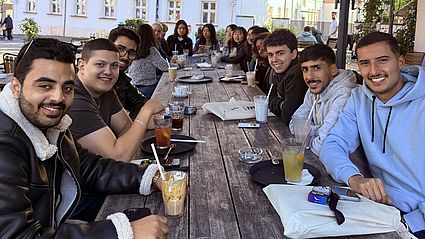 16 Austauschstudierenden lernten zum Start des Semesters die Hochschule kennen.