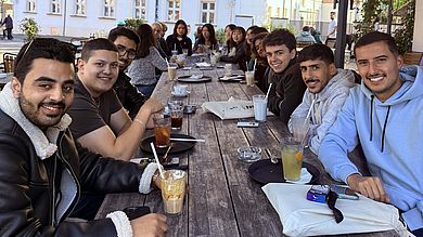 16 Austauschstudierenden lernten zum Start des Semesters die Hochschule kennen.