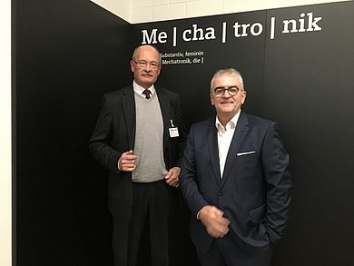 Prof. Dr. Gunther Reinhard und Standortleiter Alfred Koch, Standortleiter Siemens Healthineers 