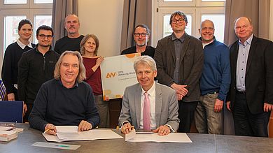 Gruppenfoto mit allen Ansprechpartnern