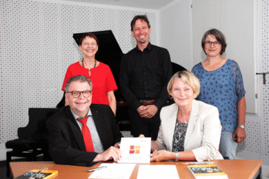 OStD Wolfgang Wolters, Prof. Dr. Andrea Klug mit Dr. Christiane Schmidt, Komm. Leitung Studien- und Careerservice, Prof. Dipl.-Ing. Maximilian Kock und Maria-Anna Feldmeier-Zeidler