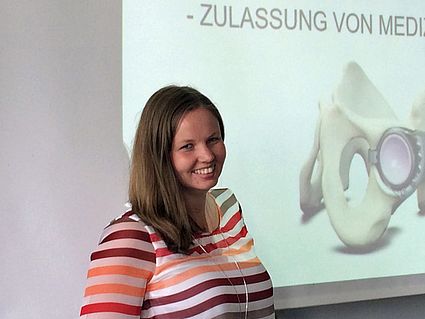 Caroline Bierau (B. Eng) beim Gastvortrag 