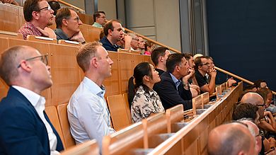 Teilnehmer im Hörsaal
