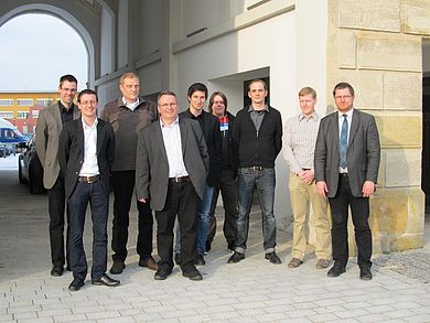 Das Kick-Off Meeting des Forschungsprojekts „EtherCar“ fand diese Woche auf Einladung von Prof. Dr.-Ing. Hans-Peter Schmidt an der Fakultät Elektro- und Informationstechnik statt. Das Verbundprojekt der HAW und Hochschule Ostwestfalen-Lippe (OWL) wir