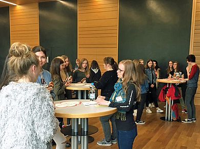 Erfahrungsaustausch mit Studierenden