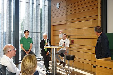 Gastgeber im Hörsaal