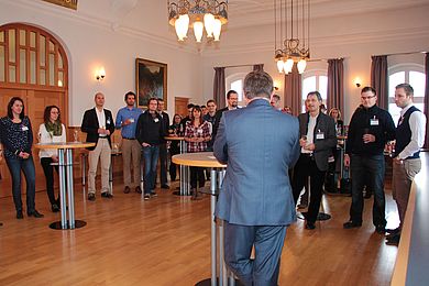 Begrüßung der neuen Mitarbeiterinnen und Mitarbeiter