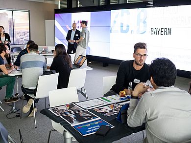 Speakers Corner zum Austausch der studentischen Teams mit Interessenten