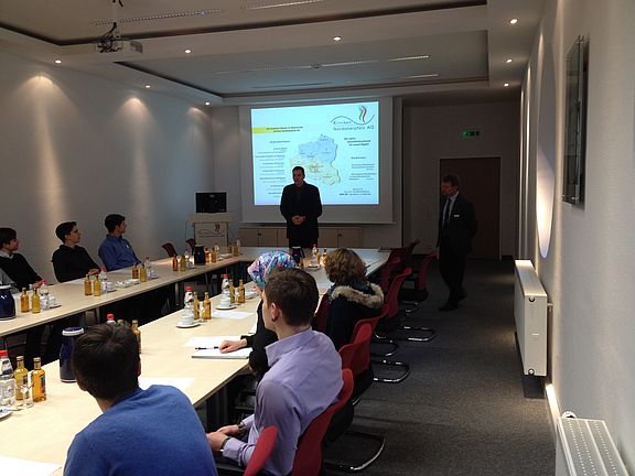 Der Studiengang Medizintechnik (Fakultät Wirtschaftsingenieurwesen) zeichnet sich insbesondere durch seine praxisorientierte Ausbildung aus. Sehr gute Kontakte zu regionalen und überregionalen Unternehmen ermöglichen den Studierenden einen detaillierte