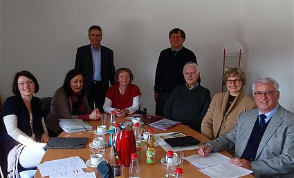 Am 4. März 2013 fand an der Hochschule Amberg-Weiden (HAW) eine Besprechung zu dem neuen Projekt des Ministeriums für Unterricht und Kultus "Tschechisch im Schullandheim" statt. PaedDr. Ladislava Holubová vom Sprachen- und Mittel- Osteuropazentrum der