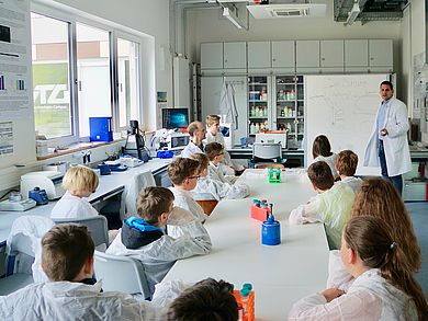 Die SchülerInnen der 6. Klasse der Mittelschule Pirk an der OTH in Weiden