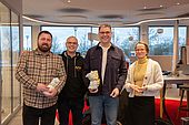 Igor Vinnychuk  ukrainischer Gastprofessor  links   Prof. Dr. Matthias Lederer  Andrii Verstiak  ukrainischer Gastprofessor und Marian Mure Leitung KOMO