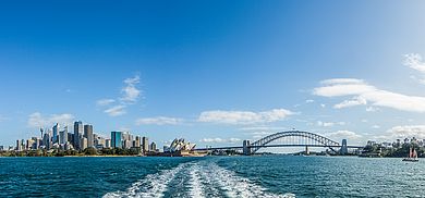 Blick auf die Stadt und das Wasser in Sydney