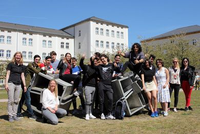Gruppenfoto am Campus in Amberg