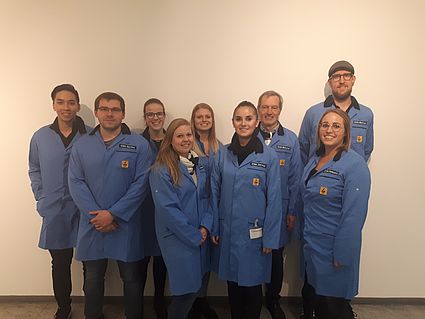 Die Exkursionsgruppe bei Siemens Amberg