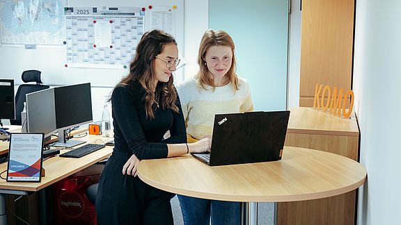 Schülerin Adela Cajthamlová absolvierte ein berufliches Praktikum an der Hochschule