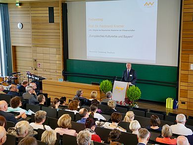 Den Bibliothekstag an der OTH Amberg-Weiden in Weiden besuchten rund 200 BibliothekarInnen.