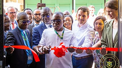 Gruppenbild bei Einweihung