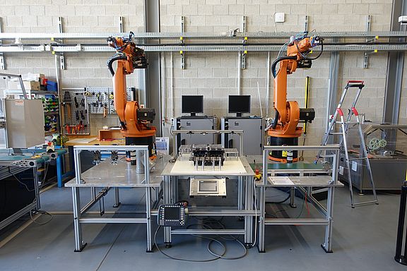 Industrieroboterzelle 2 (KIR-Zelle)