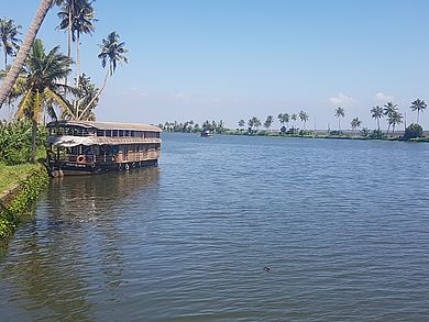 Fahrt auf den Backwaters