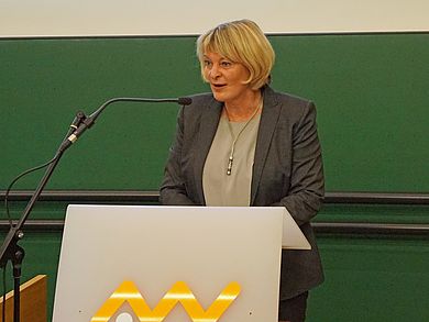 Präsidentin Prof. Dr. Andrea Klug begrüßte die Gäste.