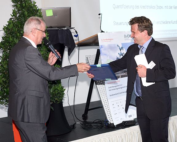 Prof. Dr. Thorsten Hock