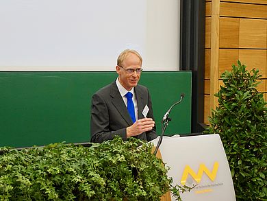 Faculty Advisor Prof. Dr.-Ing Armin Wolfram brachte die vergangene Saison pointiert auf den Punkt.