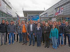 Exkursionsgruppe auf der Kunststoffmesse K in DÜsseldorf