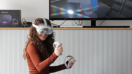 Eine Schülerin erlebte virtuelle Reality.