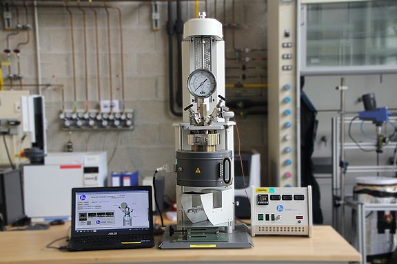 Mit dem PARR Druckreaktor können können Thermodruckhydrolysen und hydrothermale Carbonisierungen und Druckreaktionen durchgeführt werden.