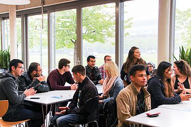 Mit dem Wintersemester 2016/2017 vergrößert sich die OTH-Familie um 15 internationale Studierende 