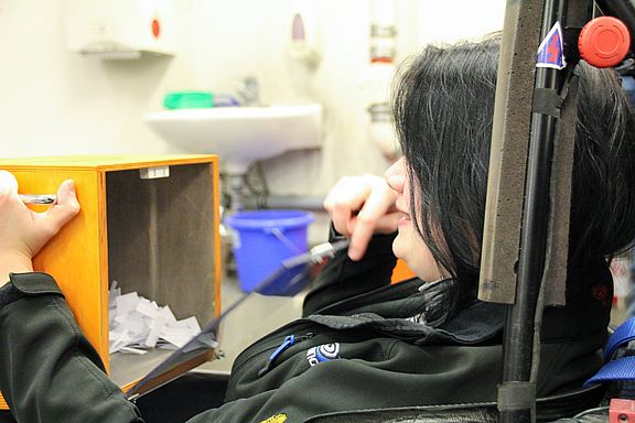 Running Snail Teamleiterin Christiane Schieder übernimmt die Rolle als Glücksfee