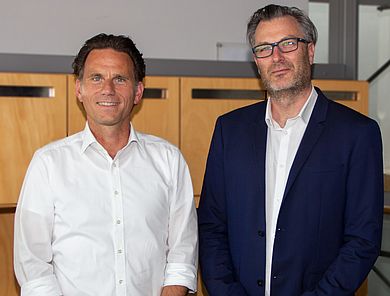 Prof. Dr. Thomas Tiefel mit Gastreferent Dr. Alexander Vyhnal 