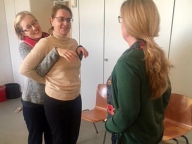 Improvisieren geht über Studieren: Teilnehmerinnen trainieren spontane Kreativität