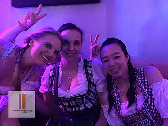 2015-16 WS OTH Oktoberfest Clubbing klein 25