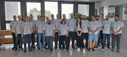 Gruppenbild in einem Gebäude