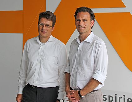 Im Rahmen der Vorlesung „FuE-Controlling“ (Prof. Dr. Thomas Tiefel, Fakultät Maschinenbau/Umwelttechnik) referierte Dr. Christian Hahner, Leiter „IP & Technology Management“ bei der Daimler AG, zum Thema „Automobile Forschungstrends und Umsetzu