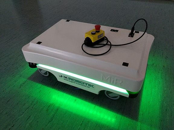 Der MiR 100 ist seit zwei Wochen in der OTH Amberg-Weiden in Weiden unterwegs.