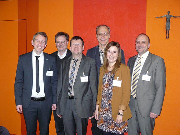 Moderator Dr. Matthias Franke; Thomas Knoll, Verbandsdirektor ZMS; Prof. Dr. Mario Mocker, OTH Amberg-Weiden; Prof. Dr. Franz Bischof, OTH Amberg-Weiden; Dipl.-Ing. (FH) Sonja Wiesgickl, Fraunhofer UMSICHT Sulzbach-Rosenberg; Dipl-Ing. (FH) Rudolf Bogner,