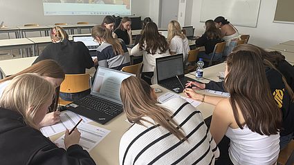 An der OTH Amberg-Weiden können Schülerinnen in technische Studiengänge hineinschnuppern