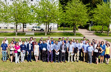 Die TeilnehmerInnen auf dem Campus in Amberg